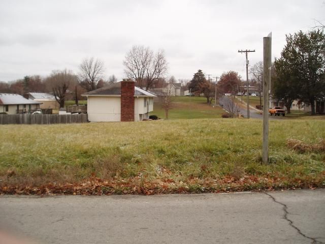 6th & W Benton St, Savannah, MO 64485