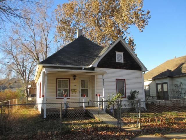 3014 Burnside Ave, St Joseph, MO 64505