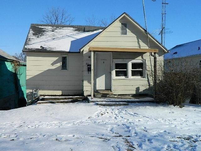 315 S 21st St, St Joseph, MO 64501