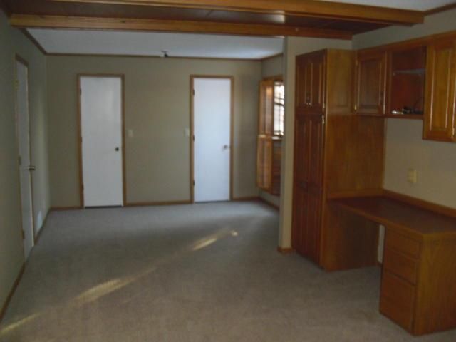 14440 State Route Dd, Savannah, MO 64485