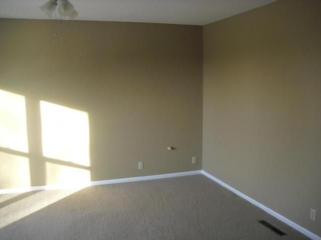 14440 State Route Dd, Savannah, MO 64485