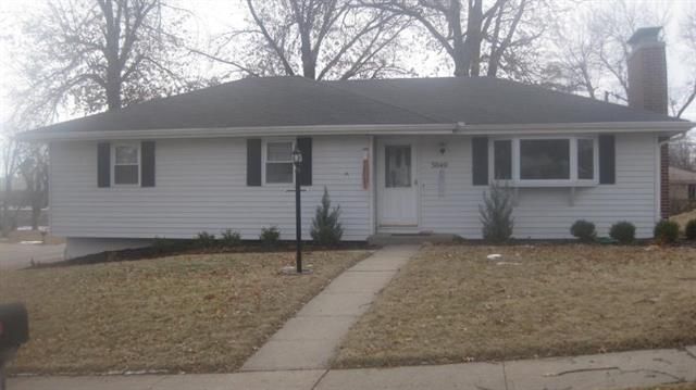 3040 Floyd Ave, St Joseph, MO 64506
