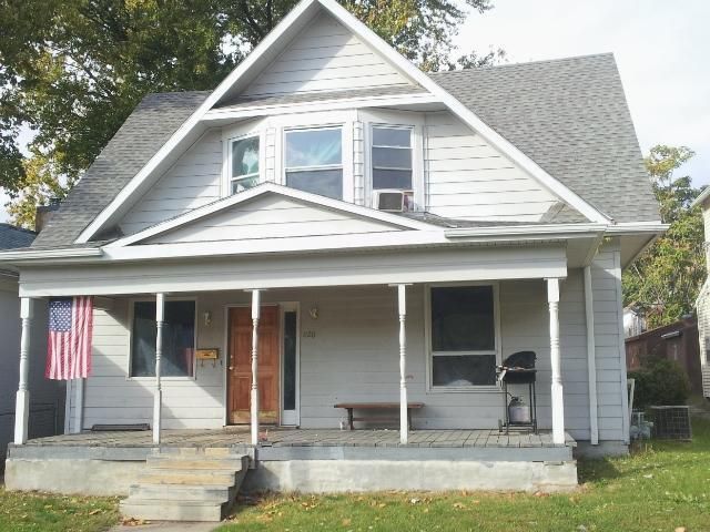 1120 S 16th St, St Joseph, MO 64503