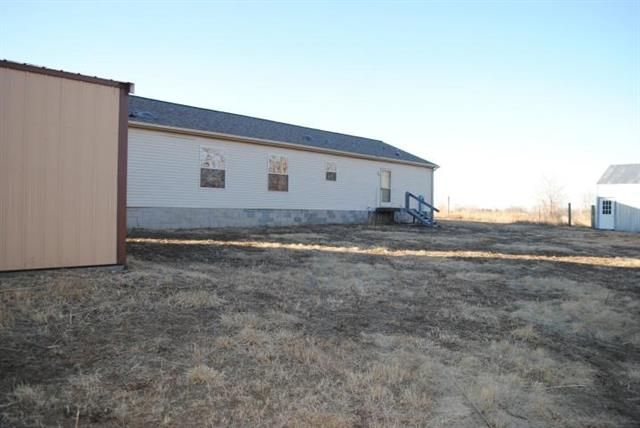 2101 SE Barnett Rd, St Joseph, MO 64507