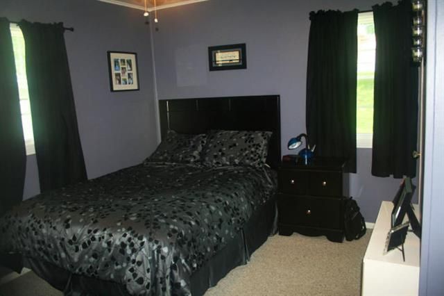1815 Crescent, St Joseph, MO 64506