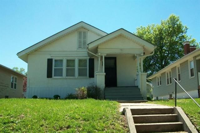 3126 Jules, St Joseph, MO 64501