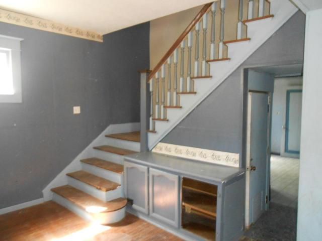 1411 Olive St, St Joseph, MO 64503