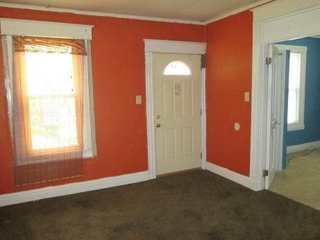 2317 S 18th St, St Joseph, MO 64506