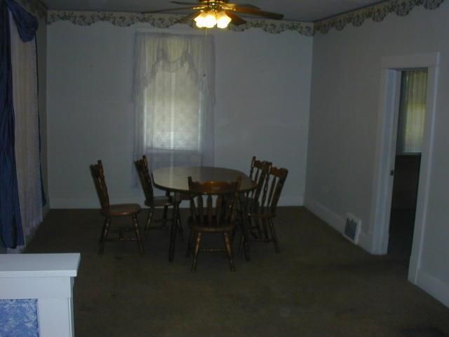 1615 Sacramento, St Joseph, MO 64503