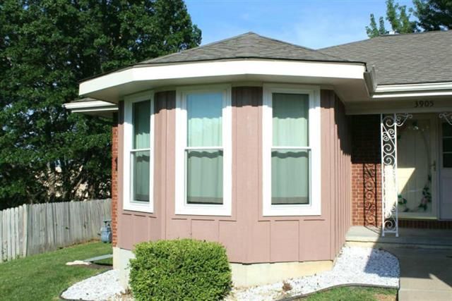 3905 N 31st St, St Joseph, MO 64506