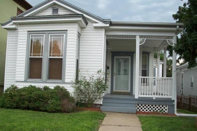 1850 Clay, St Joseph, MO 64501