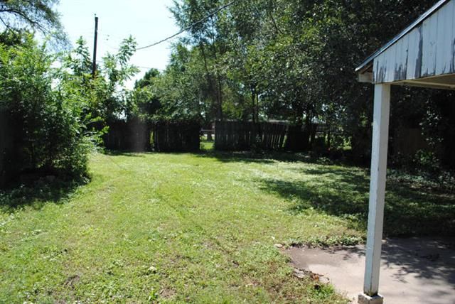 212 W Valley St, St Joseph, MO 64504