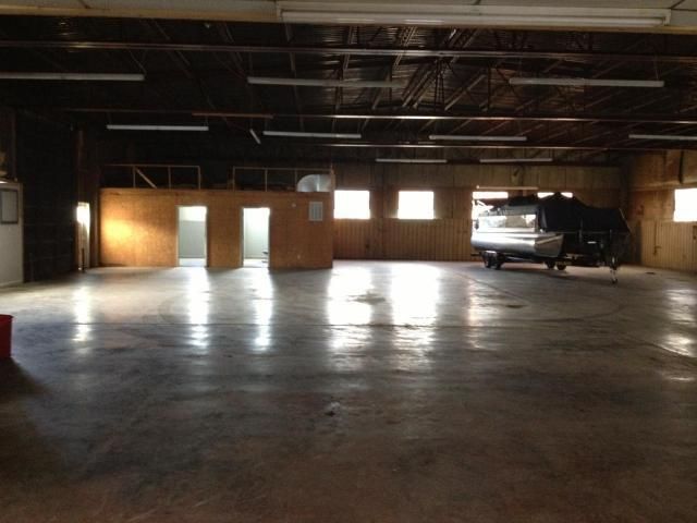 115 S 4th St, Savannah, MO 64485