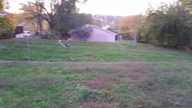 809 Albemarle St, St Joseph, MO 64501