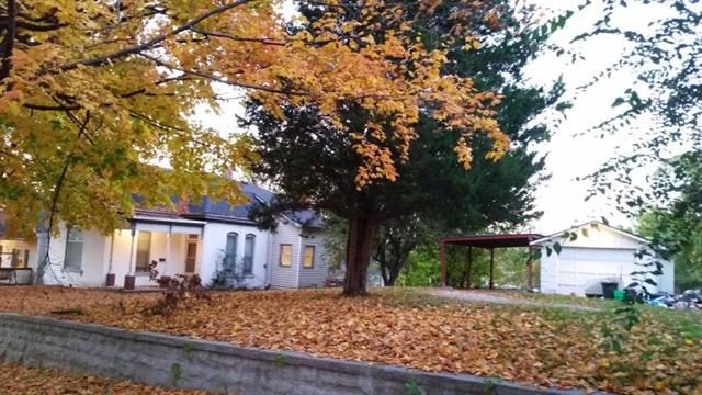 809 Albemarle St, St Joseph, MO 64501