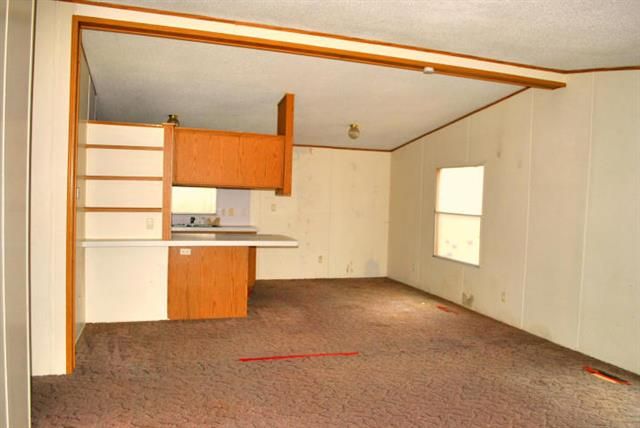 128 2nd, Hiawatha, KS 66434