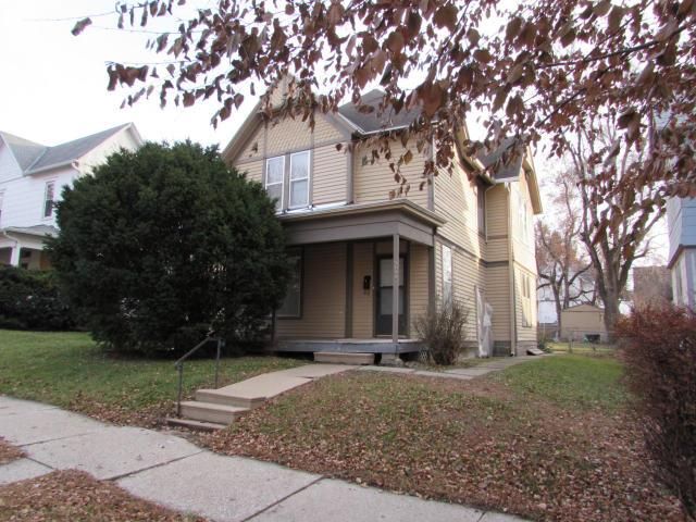 2634 Lafayette St, St Joseph, MO 64507
