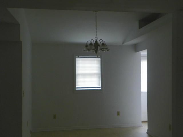 821 S 19th St, St Joseph, MO 64507
