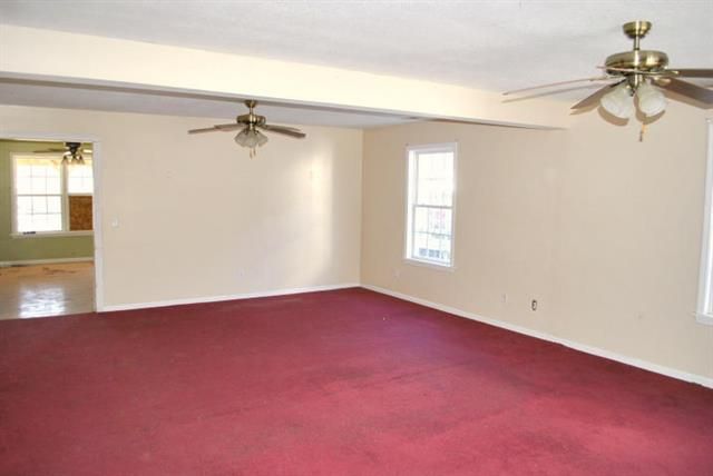 1520 N 15th St, St Joseph, MO 64505