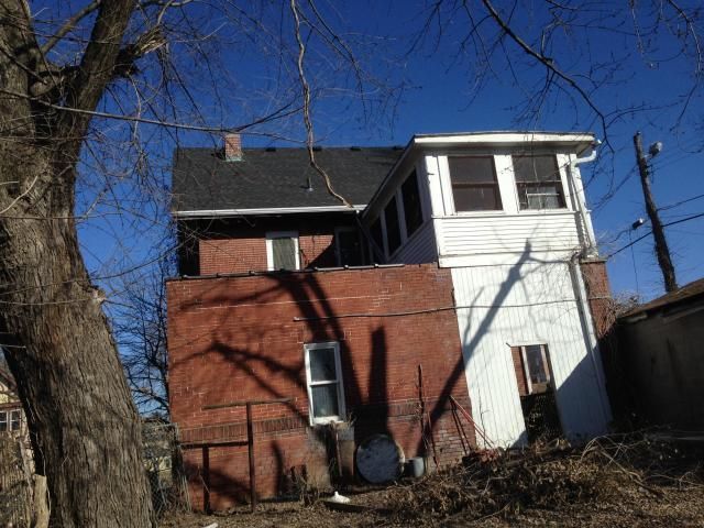 418 N 17th St, St Joseph, MO 64507