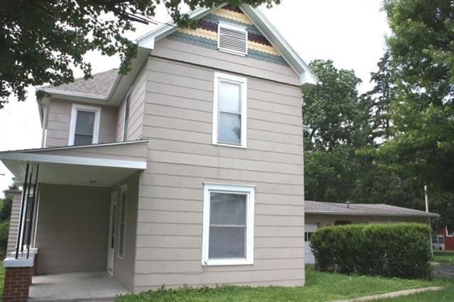 3130 S 29th St, St Joseph, MO 64503