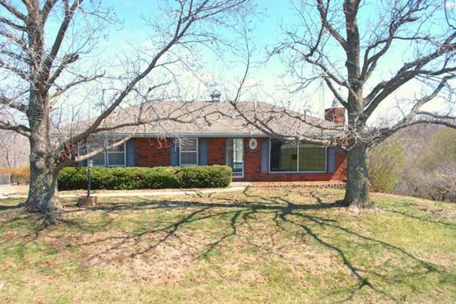 19441 State Route K, St Joseph, MO 64505