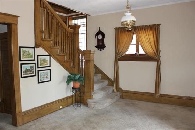 2418 St Joseph Ave, St Joseph, MO 64505