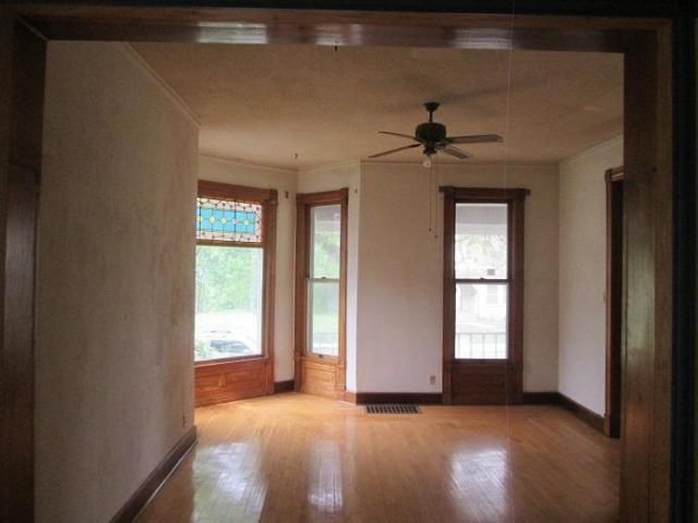 701 S 13th St, St Joseph, MO 64501
