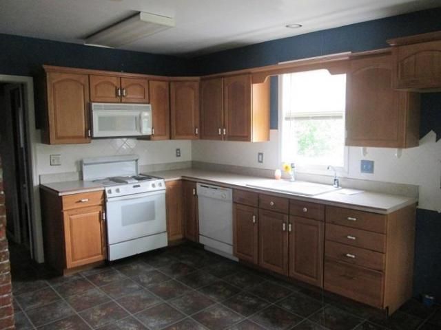 701 S 13th St, St Joseph, MO 64501