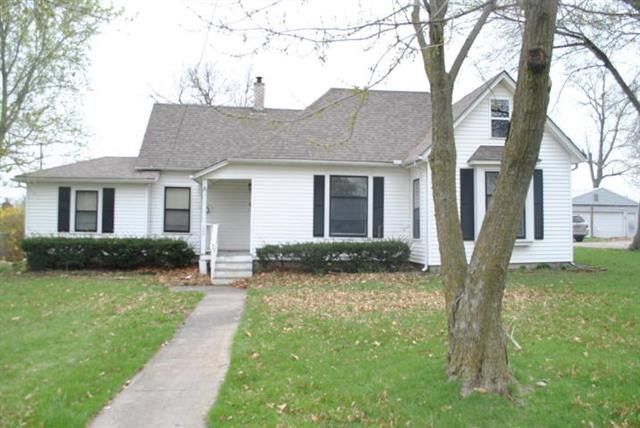 129 Dodge St, Cameron, MO 64429