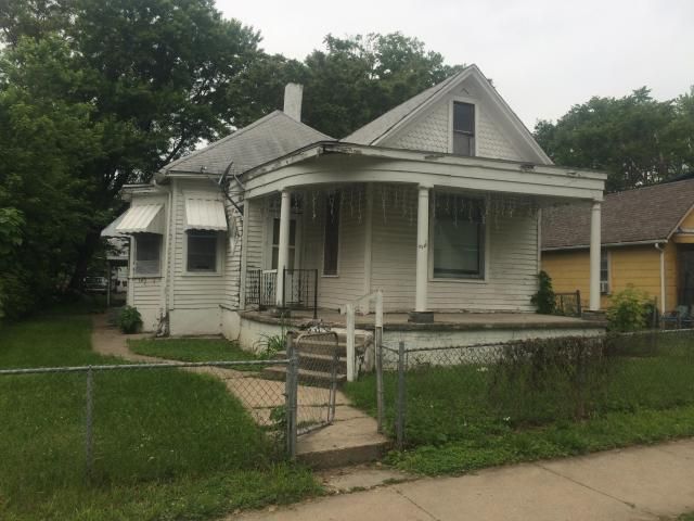 710 S 19th St, St Joseph, MO 64507