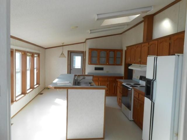 304 E 2nd, Quitman, MO 64487