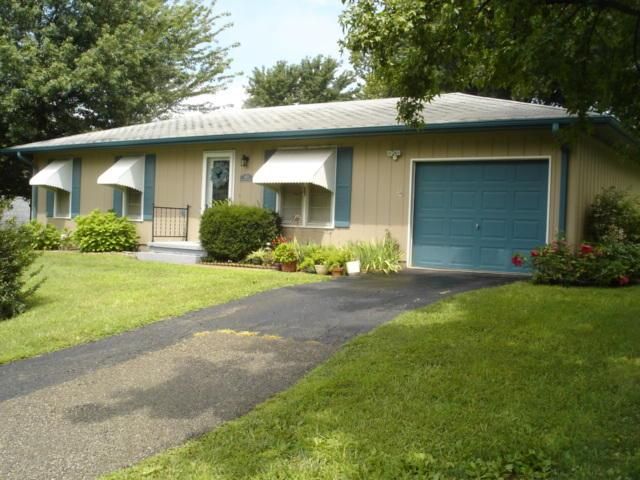 403 W Christy Dr, Savannah, MO 64485