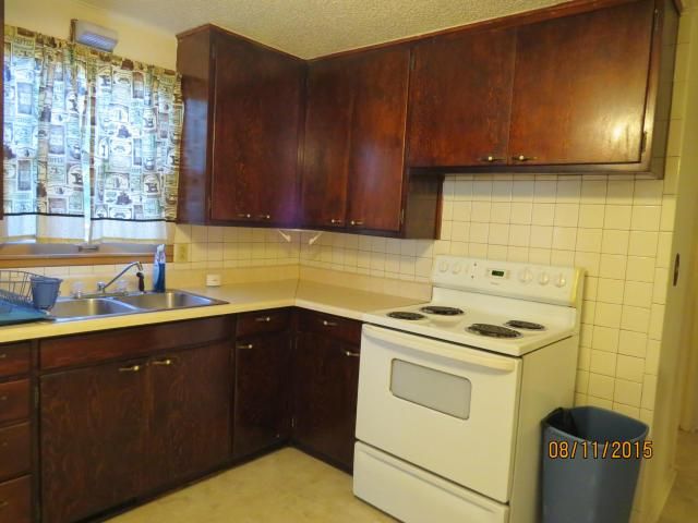 504 E Thompson St, Maryville, MO 64468