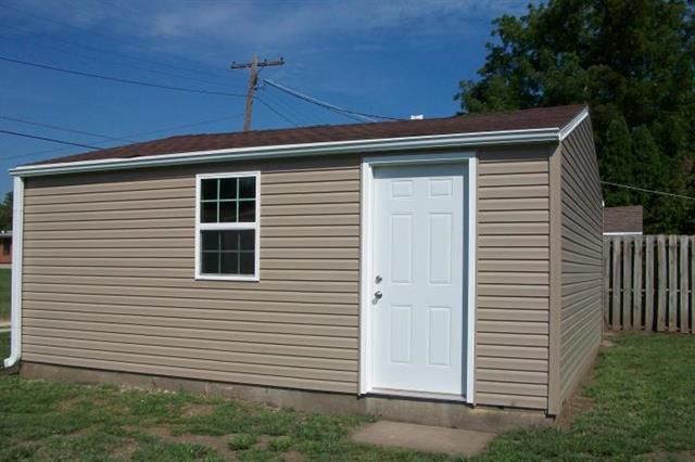207 Fulkerson, St Joseph, MO 64504