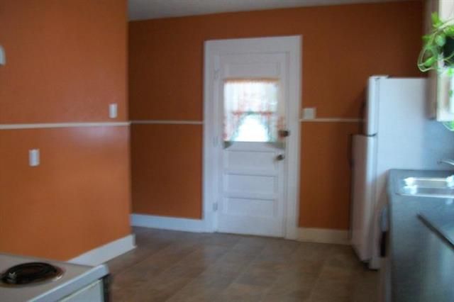 6613 Mack St, St Joseph, MO 64504