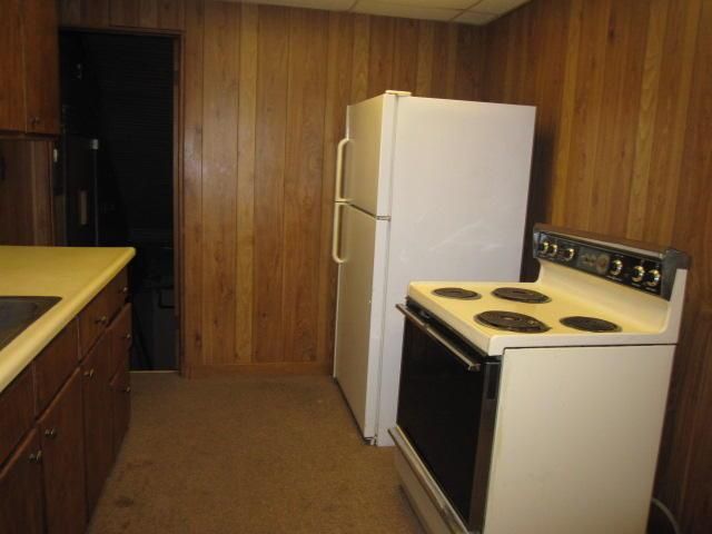 108 W Market St, St Joseph, MO 64505