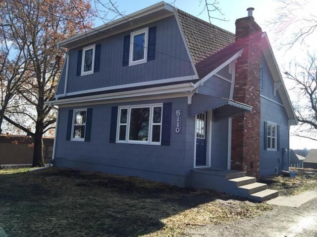 5110 Faraon St, St Joseph, MO 64506