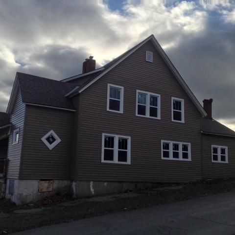 2922-2 N 9th St, St Joseph, MO 64505