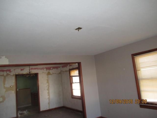 1006 7th Ave, St Joseph, MO 64505