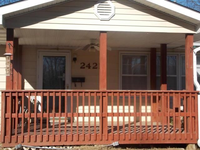 2421 Big Pine Dr, St Joseph, MO 64503
