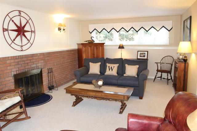 3210 Coronado Rd, St Joseph, MO 64505