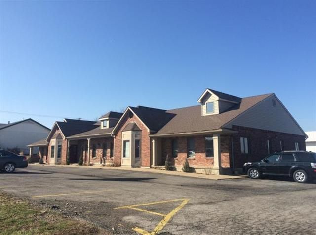1604 Cross St, St Joseph, MO 64506