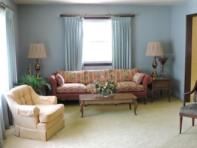 2302 Chambers Ave, St Joseph, MO 64506