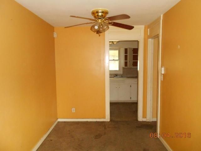 2302 Lafayette St, St Joseph, MO 64507