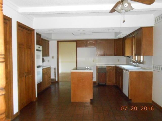 1325 Chick Ave, Maryville, MO 64468