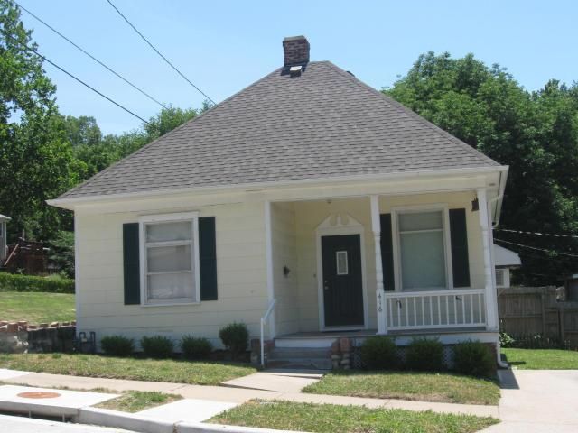 416 W Chestnut, St Joseph, MO 64505