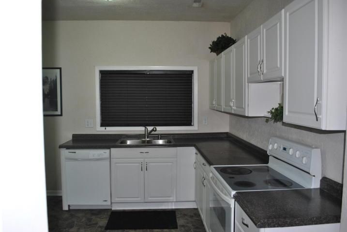 523 E Colorado Ave, St Joseph, MO 64504