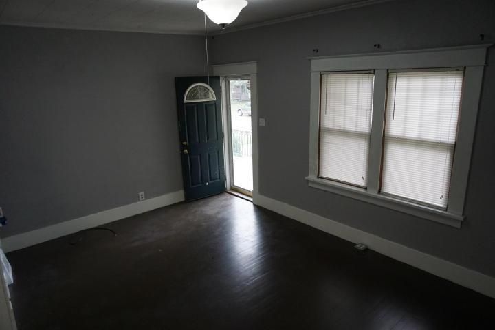 1522 S 20th St, St Joseph, MO 64507