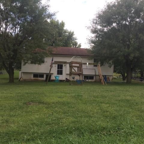 304 W Swenson Dr, Savannah, MO 64485